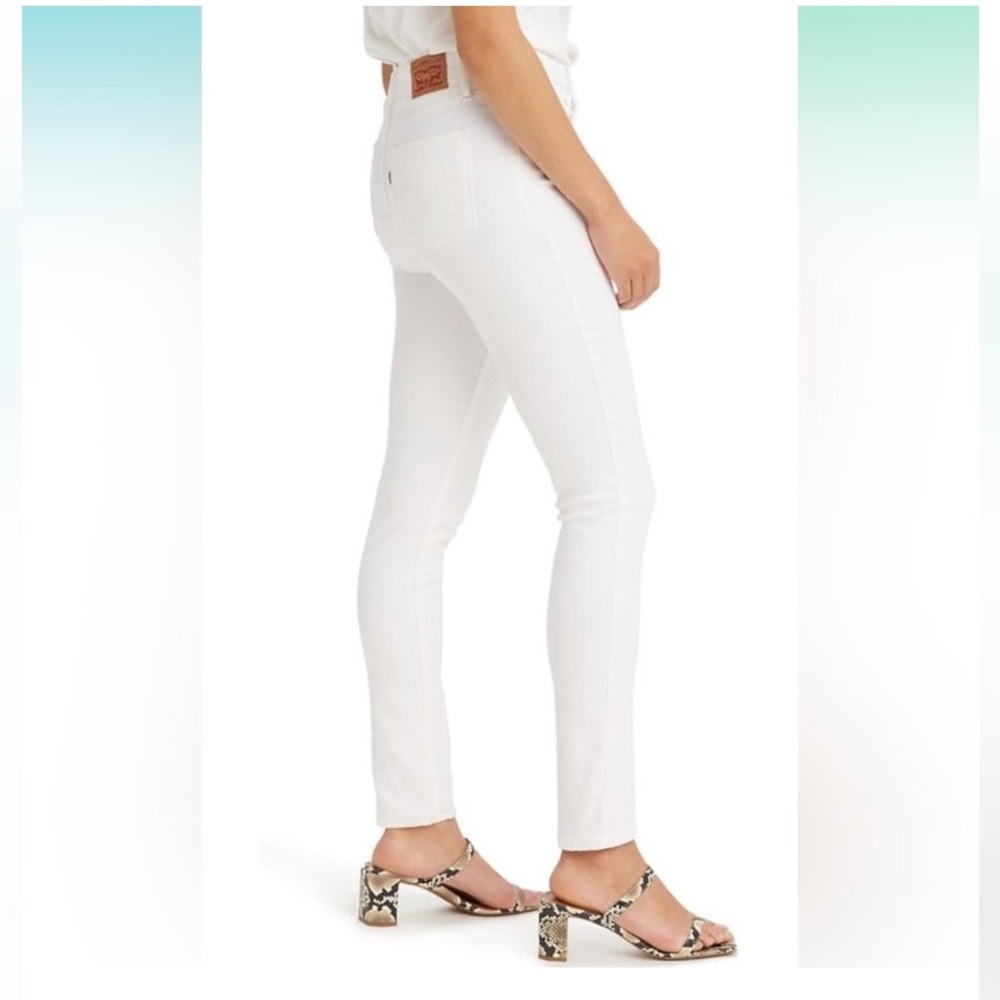 Levi’s White 311 Shaping Skinny jeans size 34